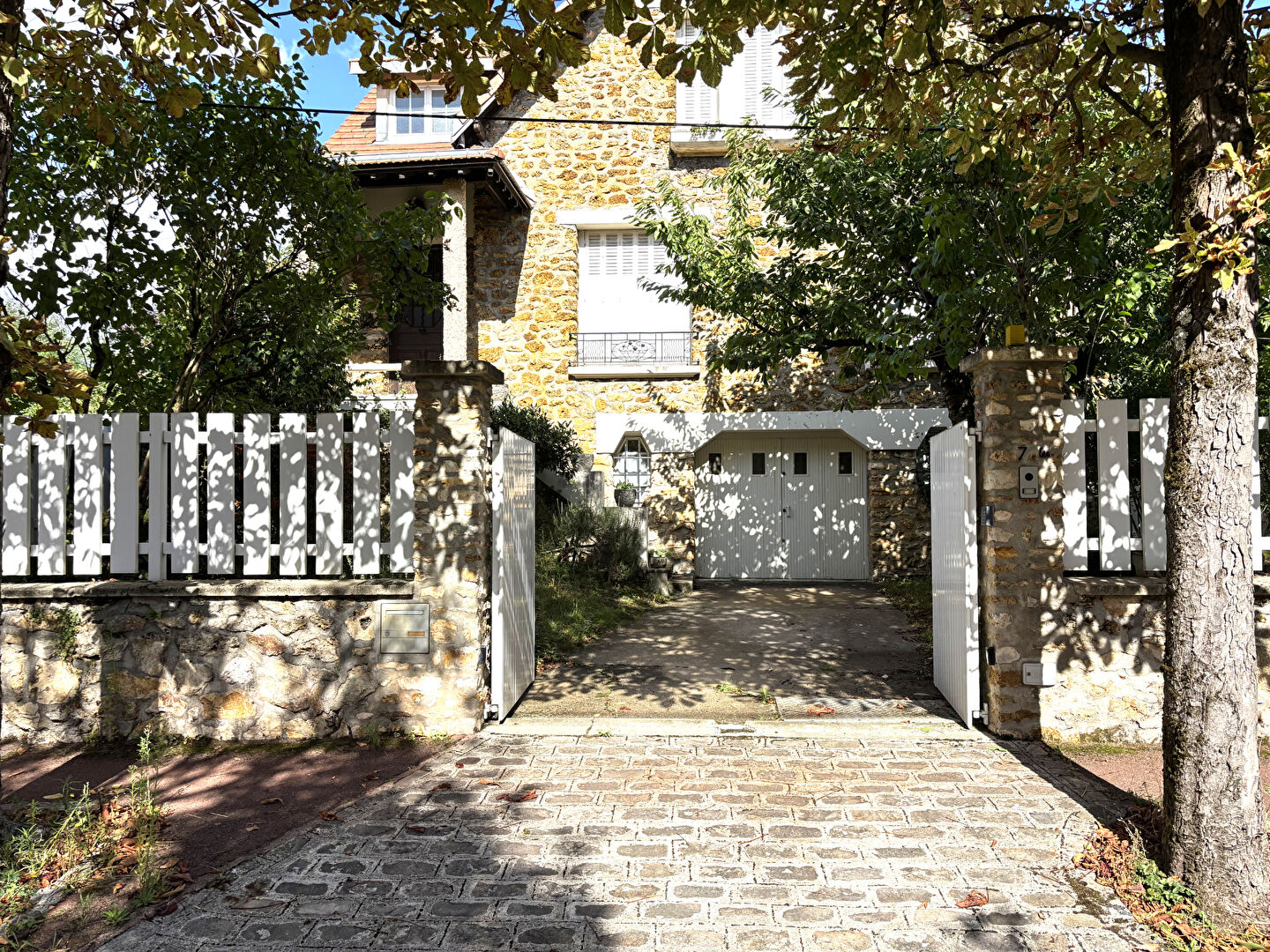 Photo Grande Meulière et son grand jardin image 4/6