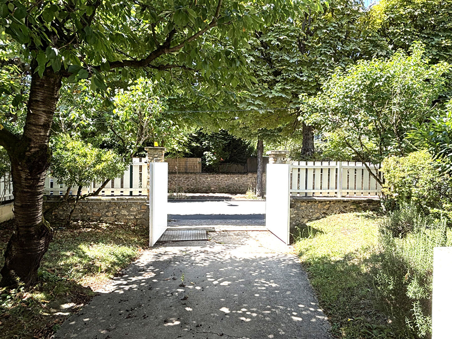 Photo Grande Meulière et son grand jardin image 6/6