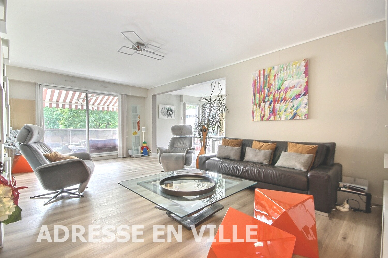 Agence immobilière de 
 ADRESSE EN VILLE - Adresse en ville 
