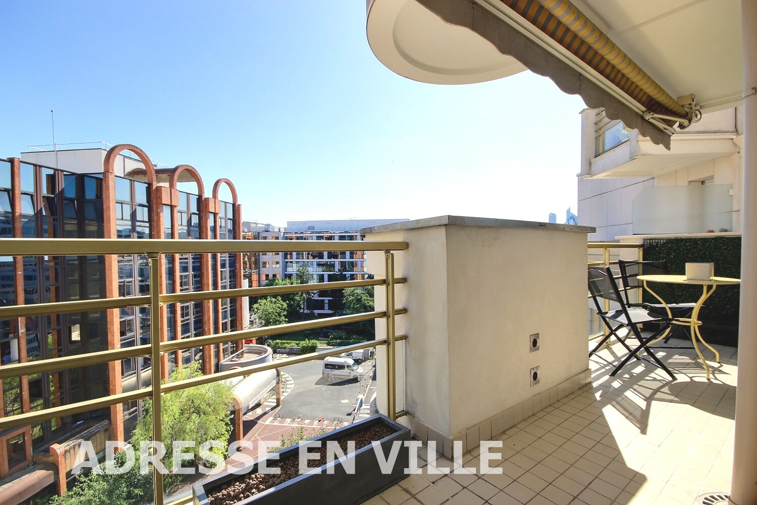 Photo 3 pièces de 83 m2 en étage élevé image 3/6