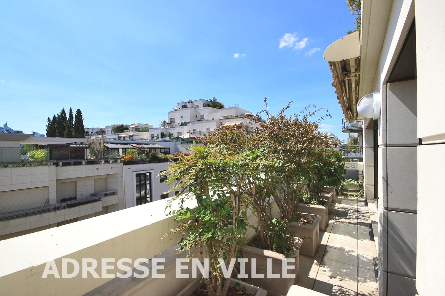 Agence immobilière de 
 ADRESSE EN VILLE - Adresse en ville 
