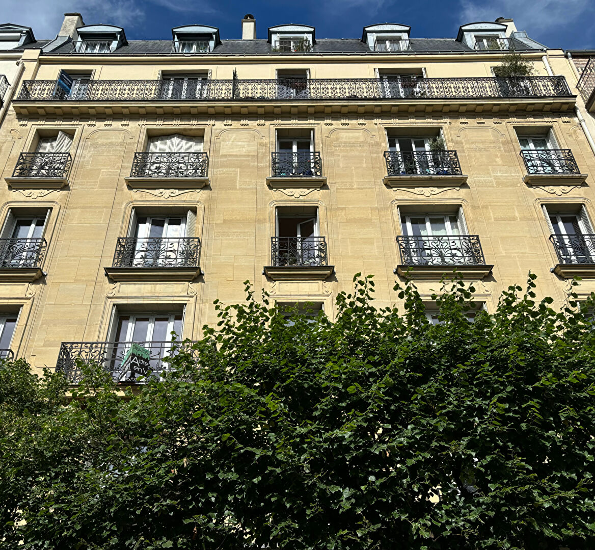 Agence immobilière de 
 ADRESSE EN VILLE - Adresse en ville 
