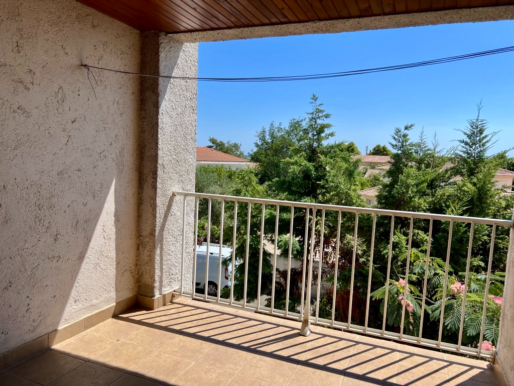 Photo Furiani Location Appartement 4 pièces, cuisine aménagée, clim, doubles vitrages, parking image 5/6