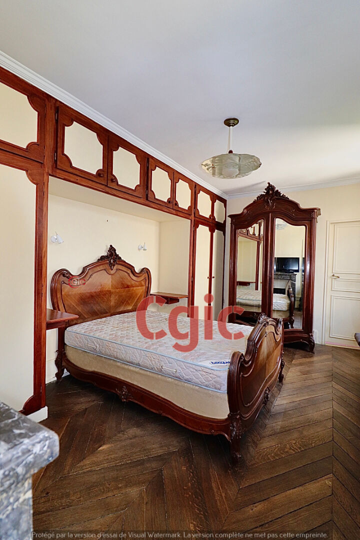 Photo Hyper centre - Rue calme image 5/6