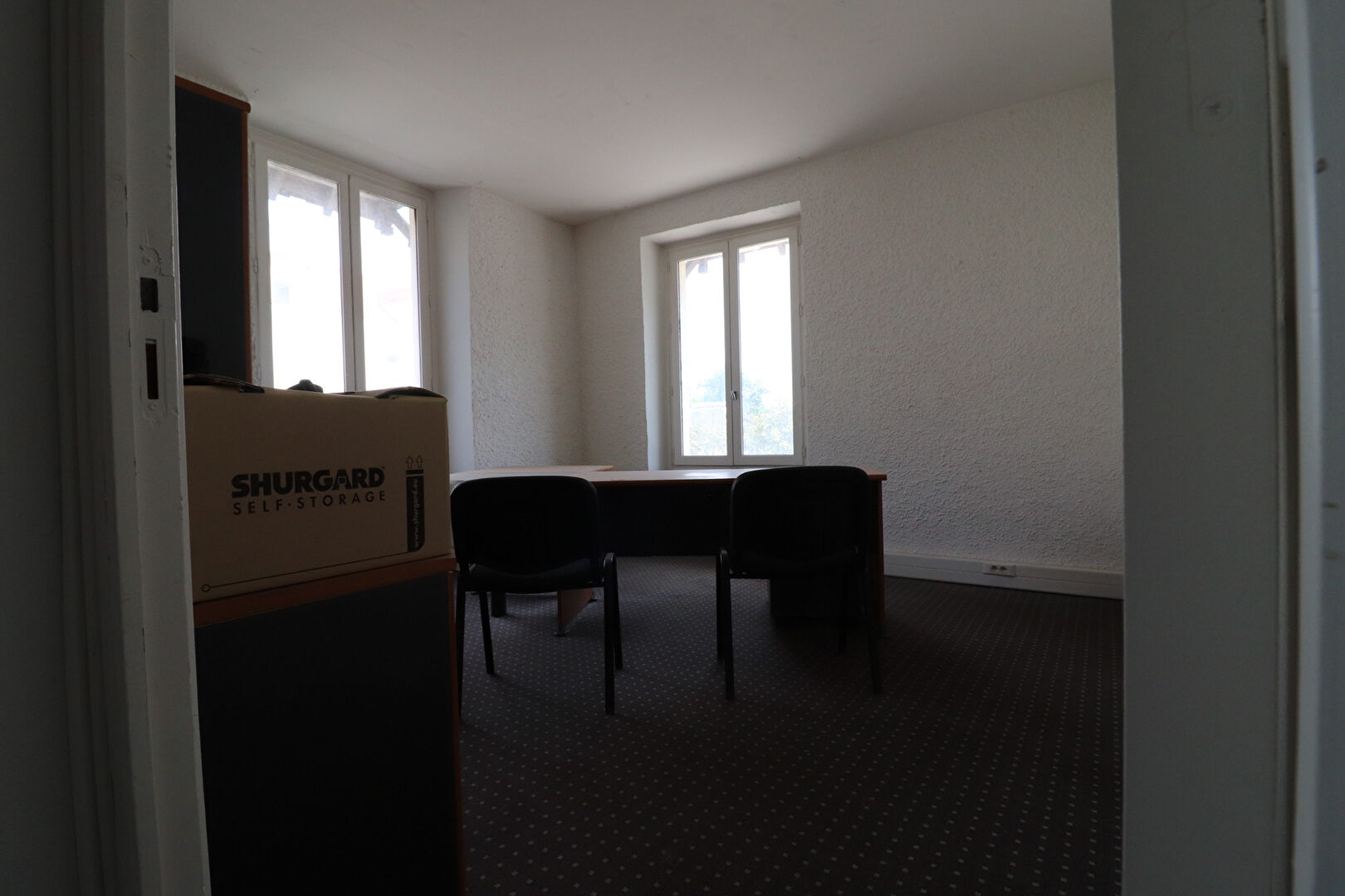 Photo BUREAUX 64 m2 - LE PORT-MARLY image 1/6