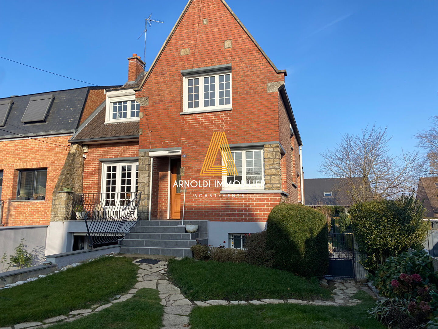 Agence immobilière de 
 AGENCE ARNOLDI IMMOBILIER Valenciennes - AGENCE ARNOLDI IMMOBILIER 
