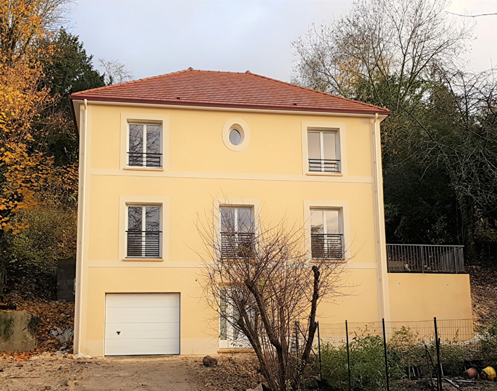 MARLY LE ROI. Maison 6 pièce(s) 163 M2 MarlyleRoi 78160