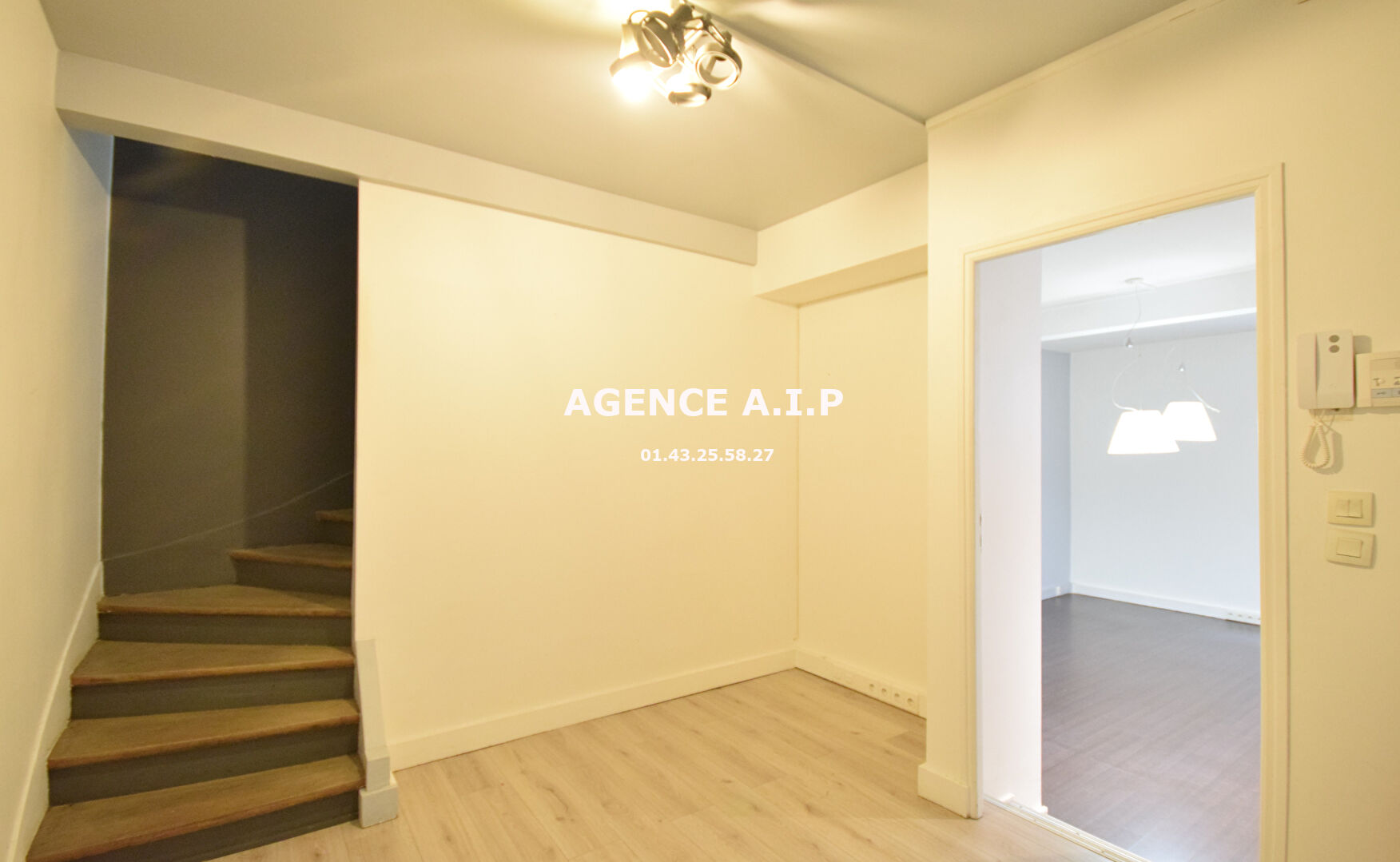 Photo Bureaux 105m² rue martel image 2/6