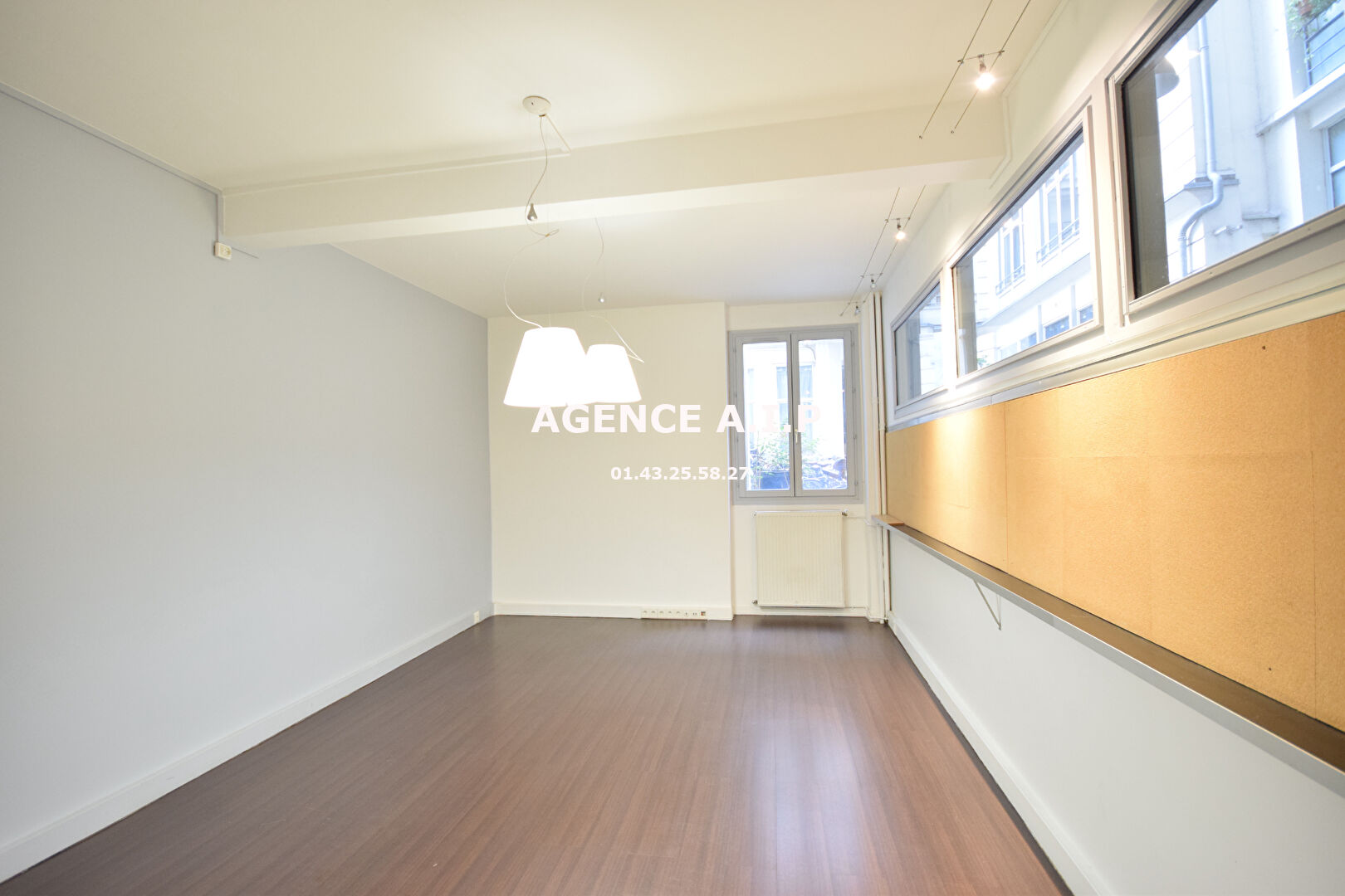Photo Bureaux 105m² rue martel image 3/6