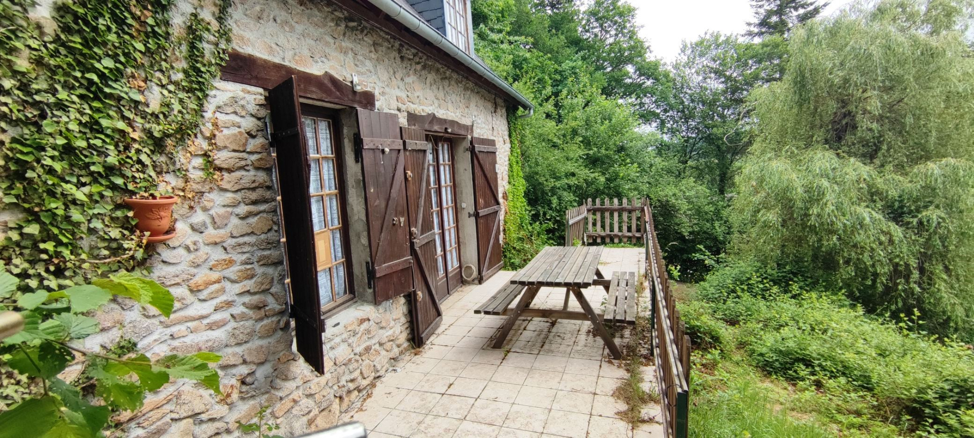 Maison sur  6000 m2 , La Nature et toujours  La Nature