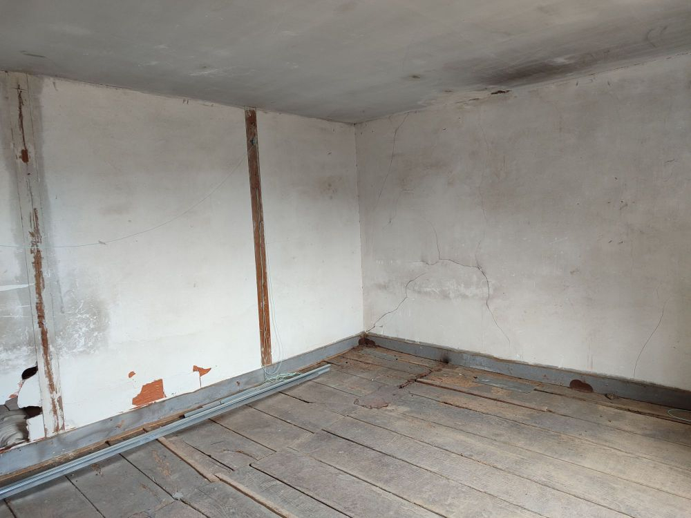 Photo MAISON EN PIERRES - BELLE CHEMINEE image 5/6