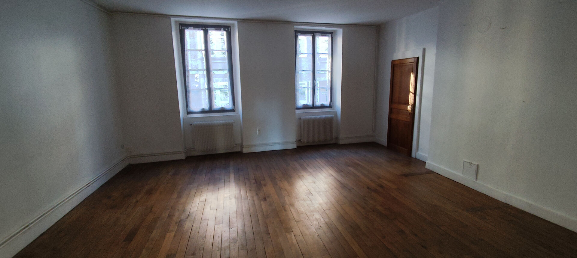 Appartement F4 de 110 M2  Centre ville Aubusson