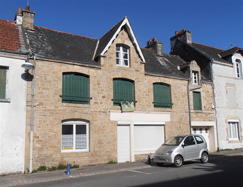 MORBIHAN Melrand Grande maison de 3 chambres dans le coeur d'un