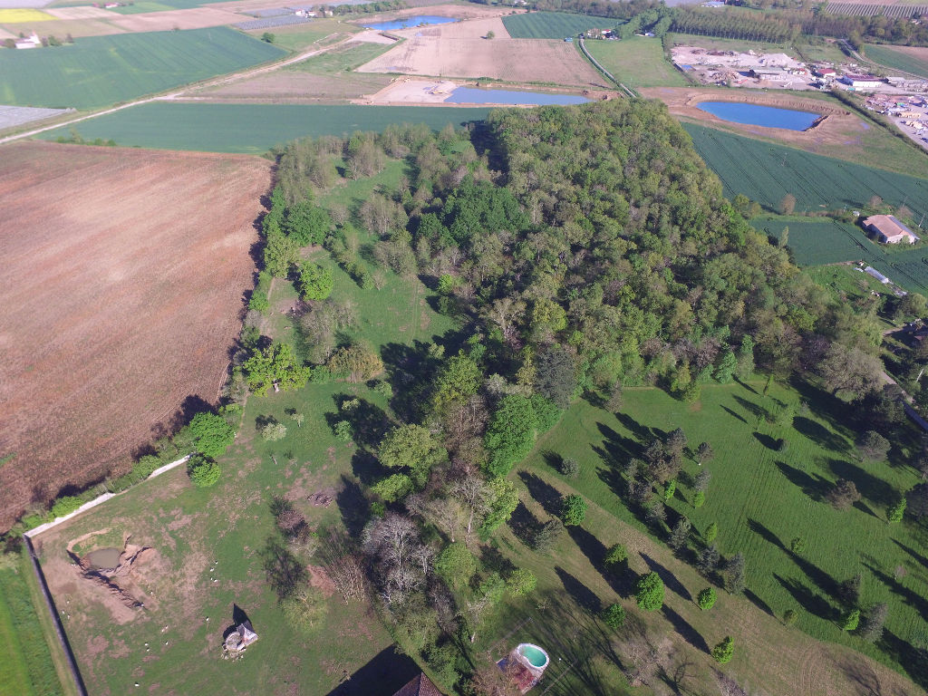 LOT ET GARONNE Aiguillon Magnifique Château, avec de nombreuses