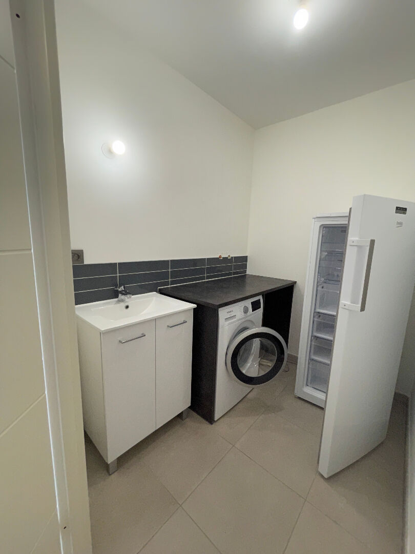 Photo Belle villa récent quartier La Cigale image 6/6