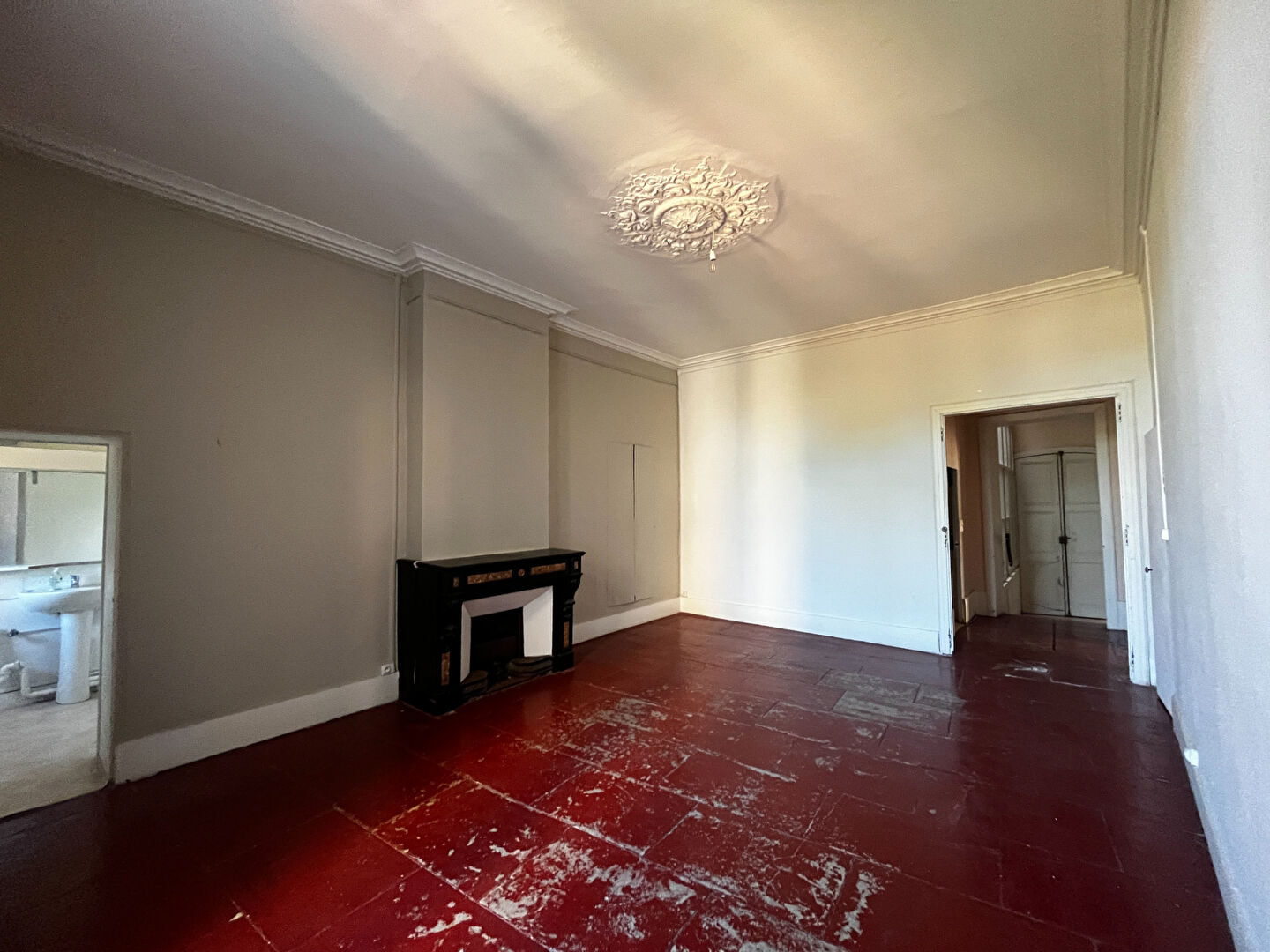 Photo F5 de 107m2 dans le centre historique image 1/6