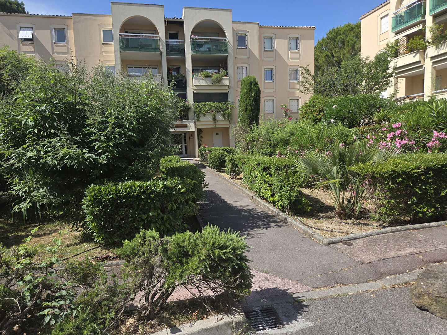 Agence immobilière de AGENCE DE LA COMEDIE