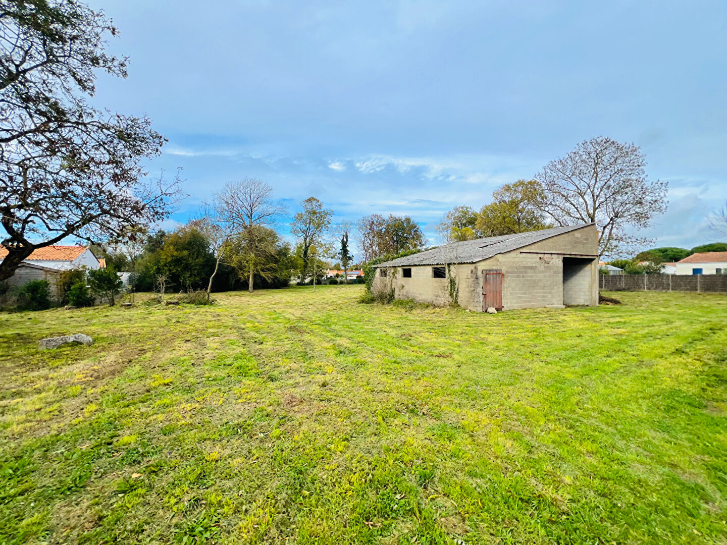 Terrain Commequiers 870 m2