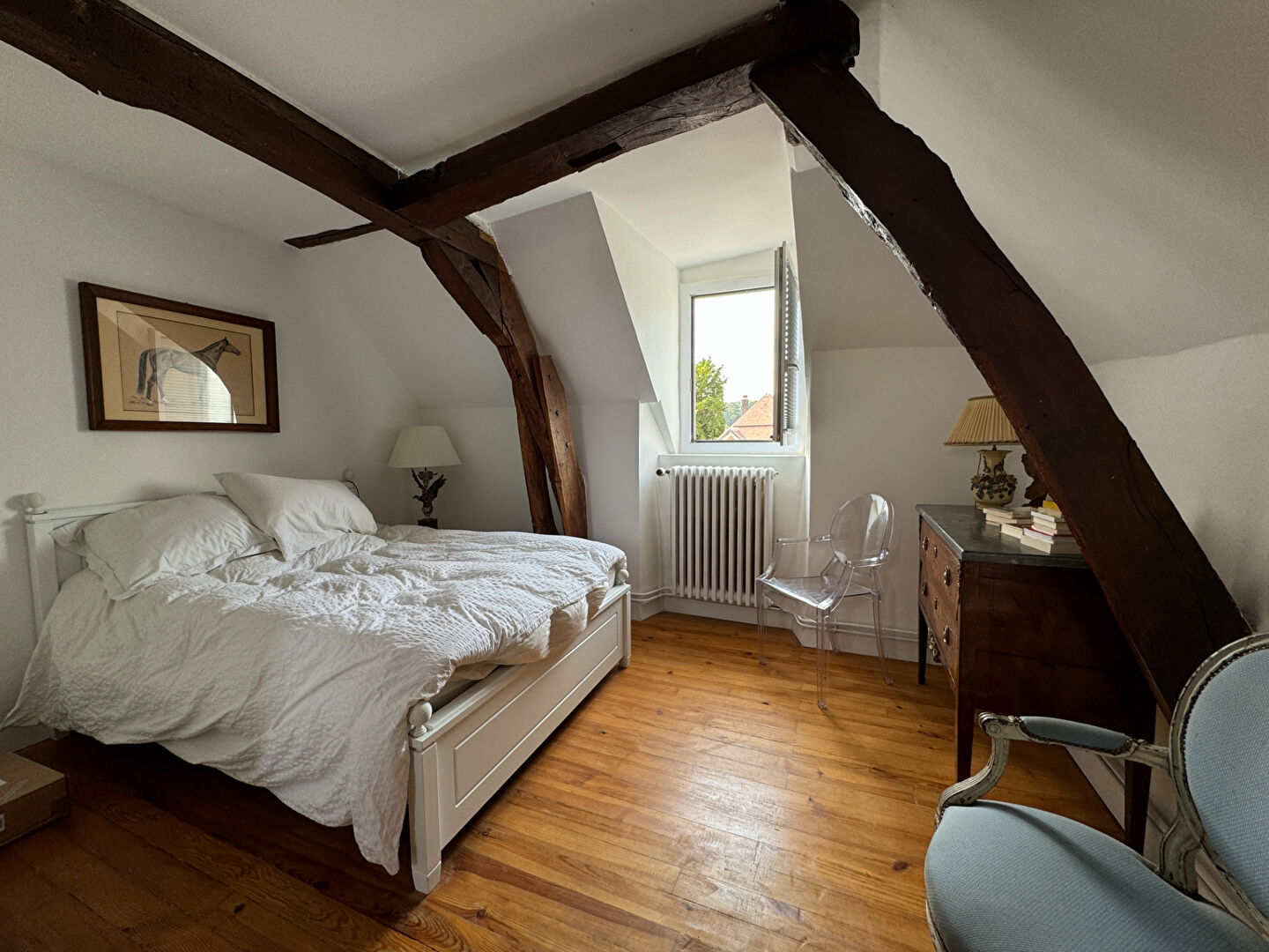 Photo LOUÉ PAR L'AGENCE. Coeur du centre ville de Montfort image 5/6