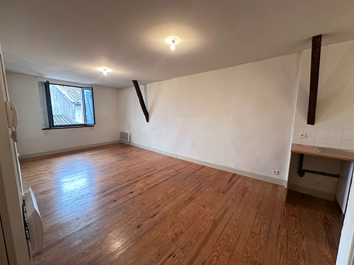 Photo Appartement T2 - Caussade centre image 1/5