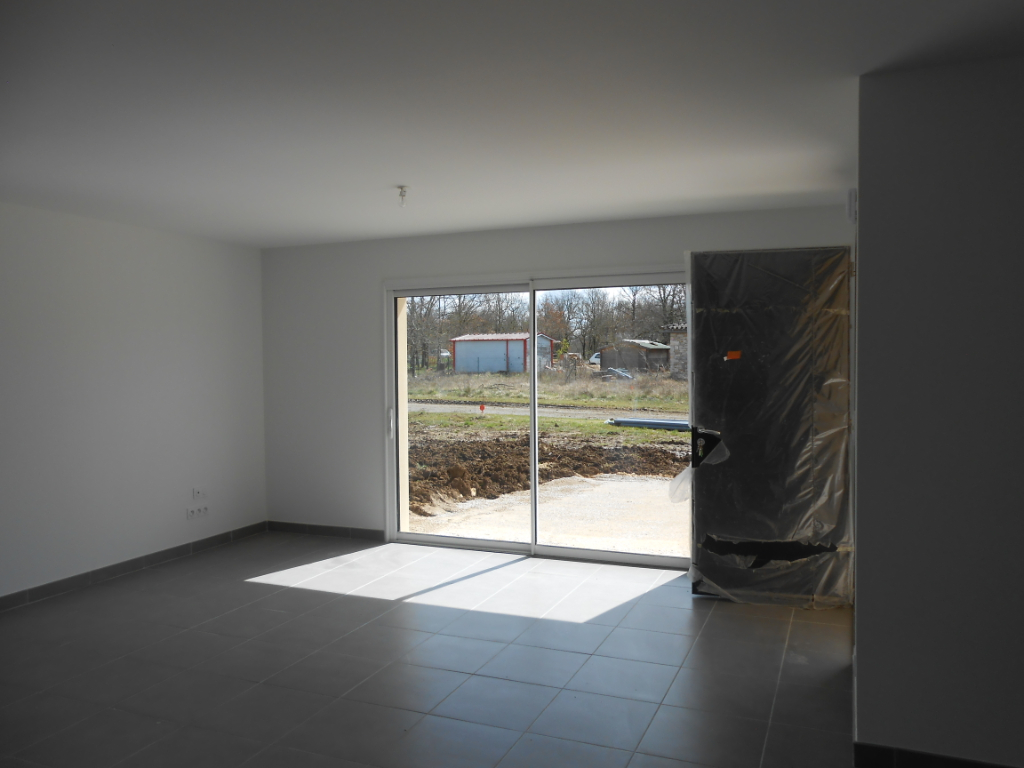 Photo Maison de plain pied T5 - CAYRIECH image 2/5