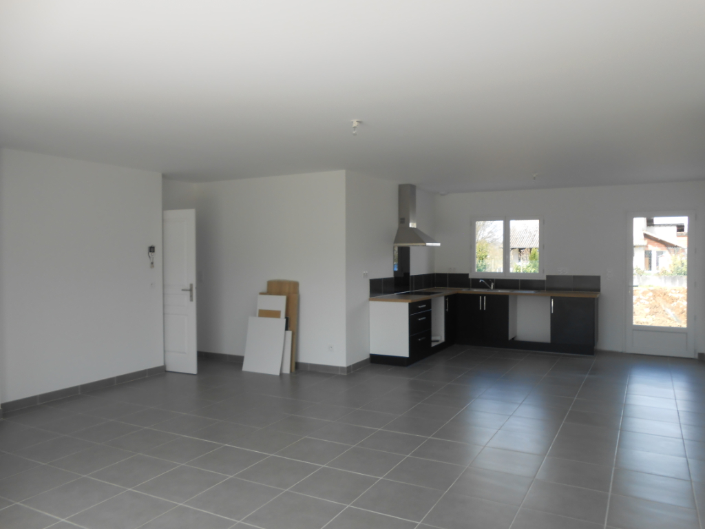 Photo Maison de plain pied T5 - CAYRIECH image 3/5