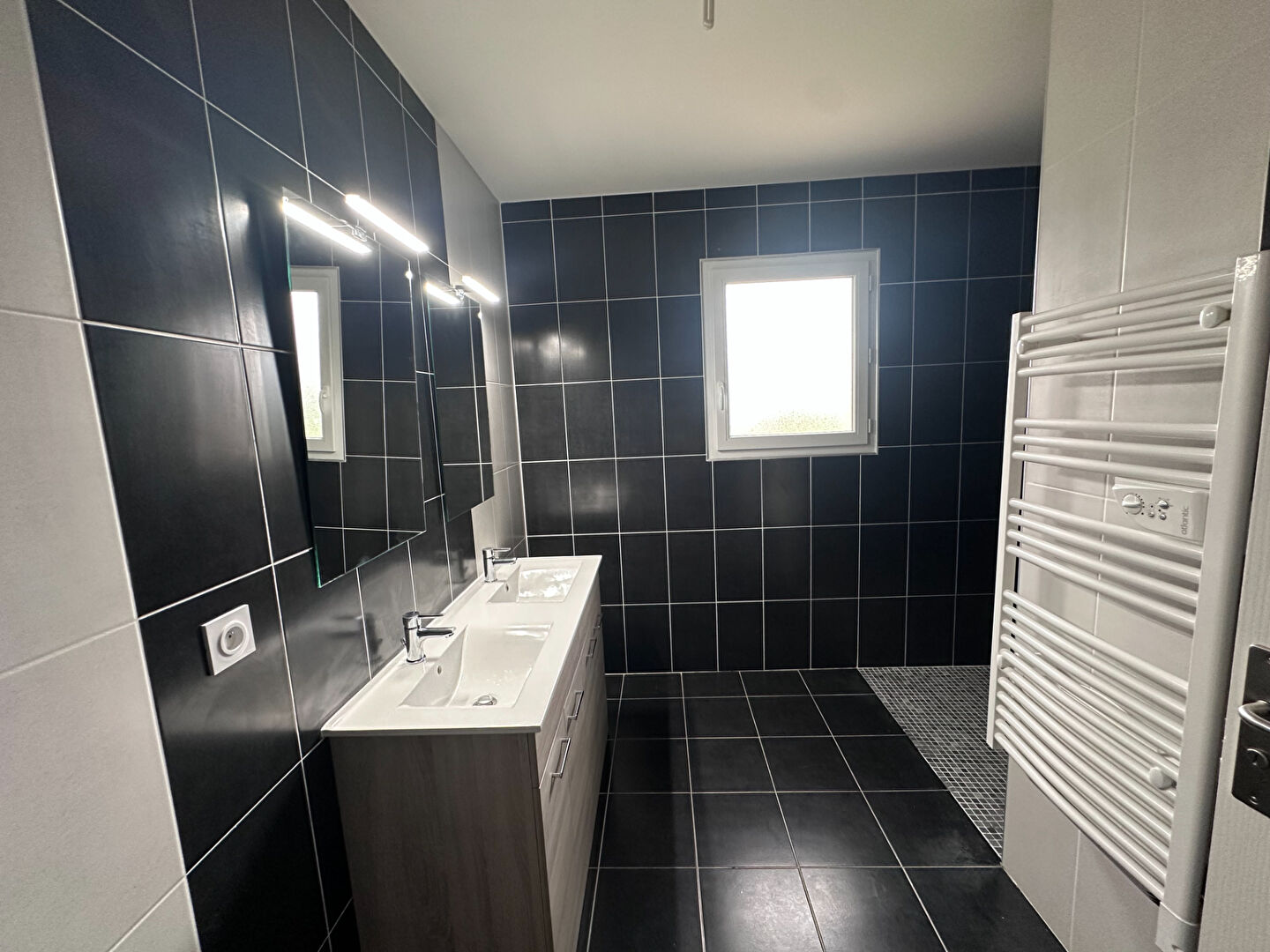 Photo Maison de plain pied T5 - CAYRIECH image 4/5