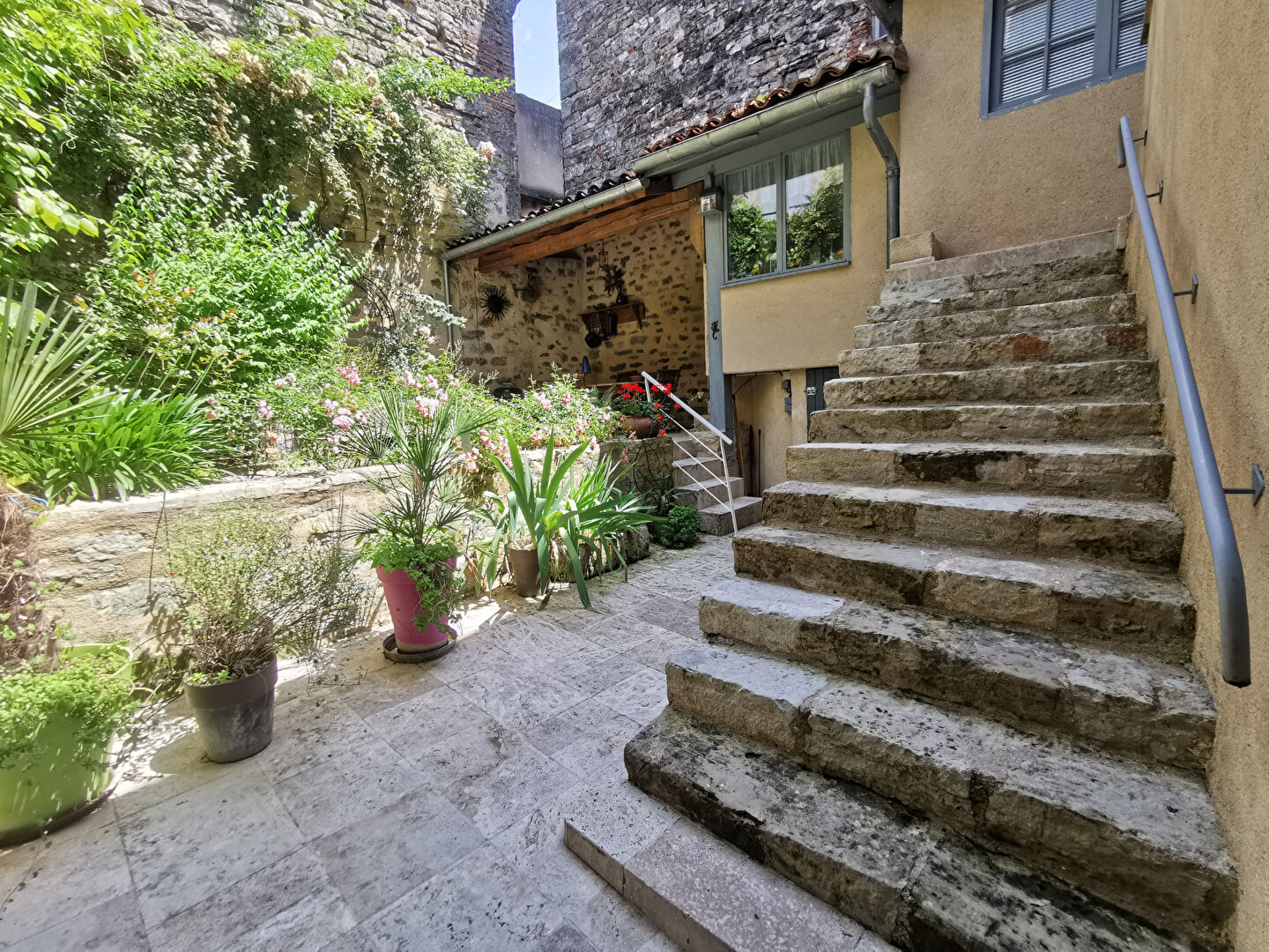 Agence immobilière de AGENCE IMMOBILIERE COMBARIEU - Combarieu Immobilier Caussade
