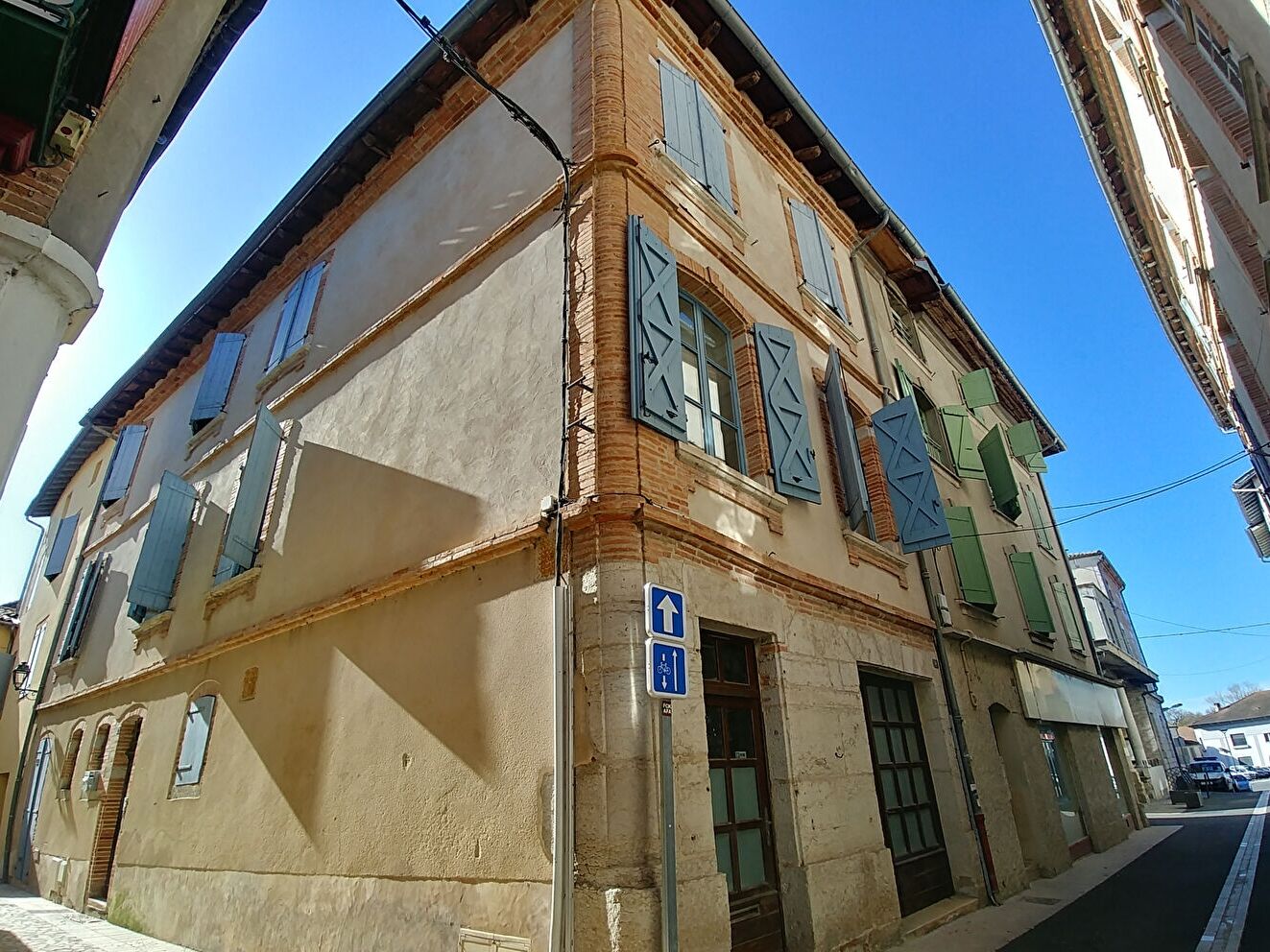 Agence immobilière de AGENCE IMMOBILIERE COMBARIEU - Combarieu Immobilier Caussade