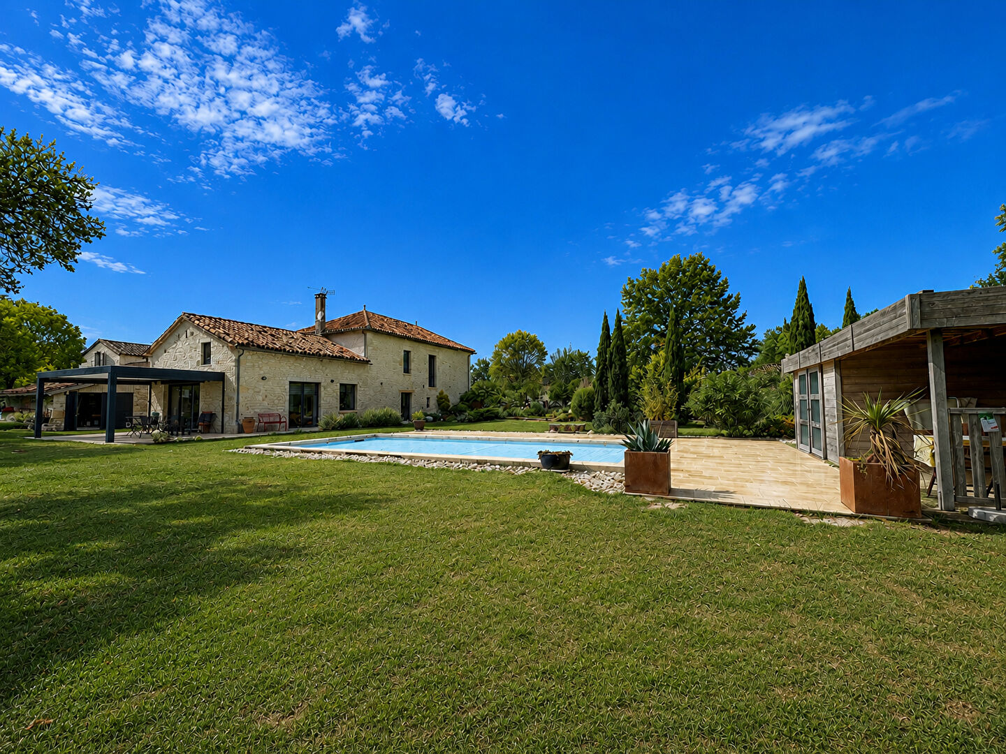 Agence immobilière de AGENCE IMMOBILIERE COMBARIEU - Combarieu Immobilier Caussade