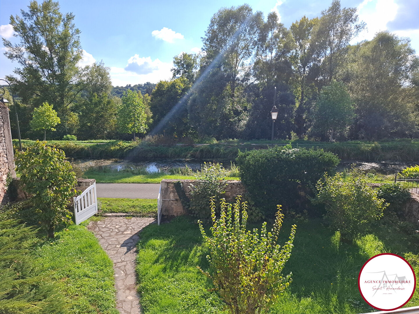 Photo Maison Drevant au coeur d'un site touristique image 2/6