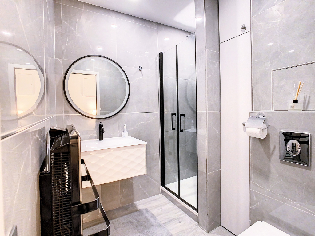 Photo À LOUER SAINT-CLOUD STUDIO MEUBLÉ image 2/6