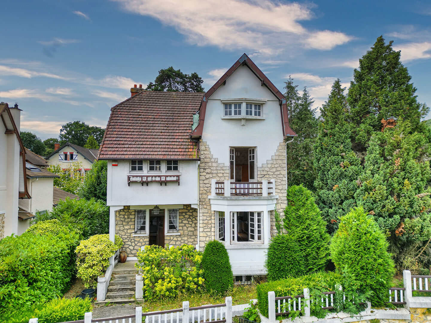 VAUCRESSON - Maison de caractère de 166m²