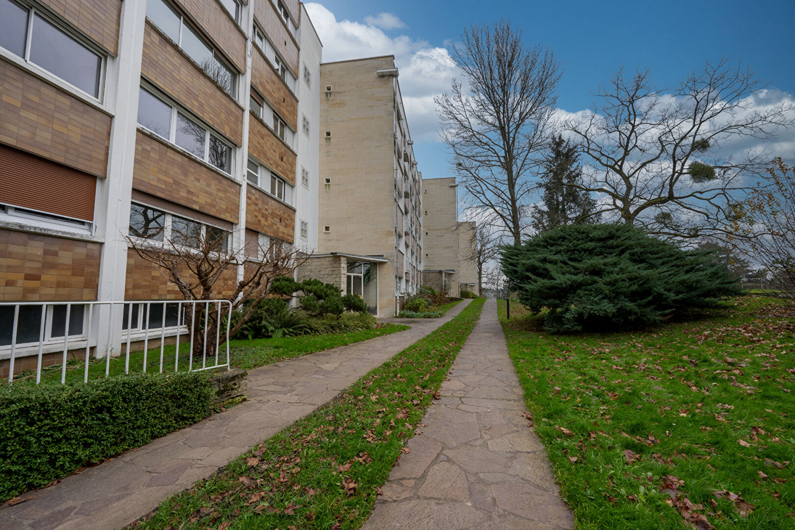 Appartement 3 pièces de de 99 m² avec jardin