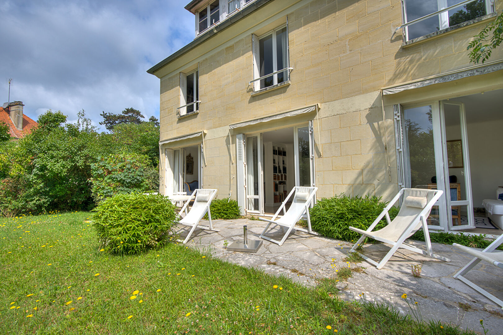 Maison La Celle Saint Cloud 7 pièce(s) 192 m2