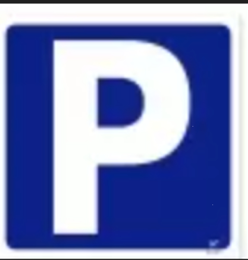 Photo PARKING EN SOUS SOL CENTRE VILLE image 2/2