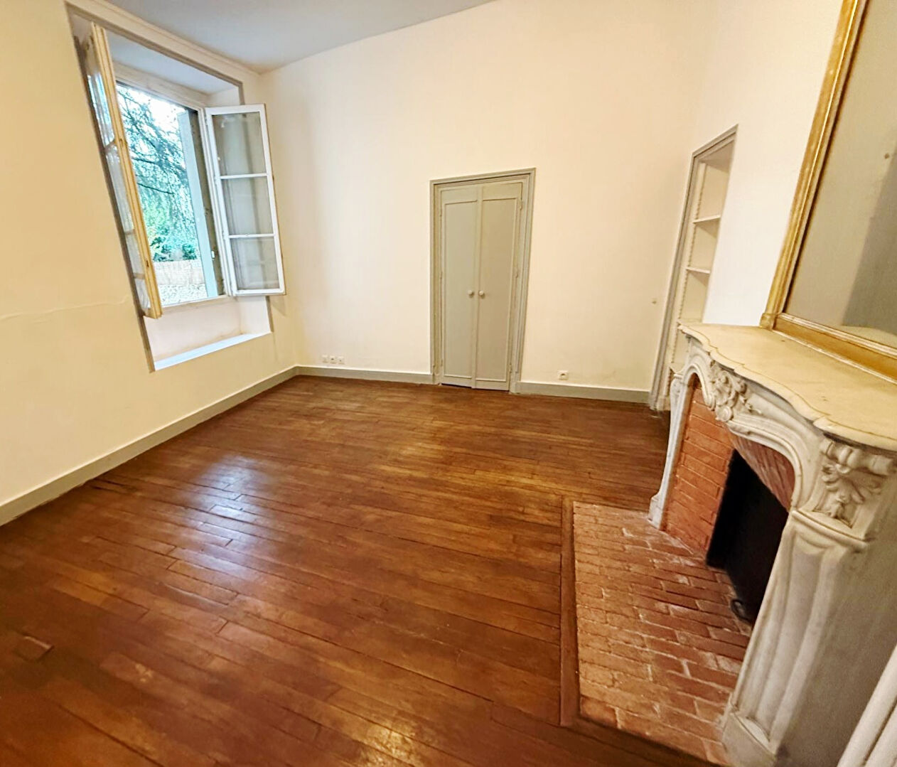 Photo À vendre : Appartement 4 pièces à Versailles, secteur Saint-Louis image 4/6