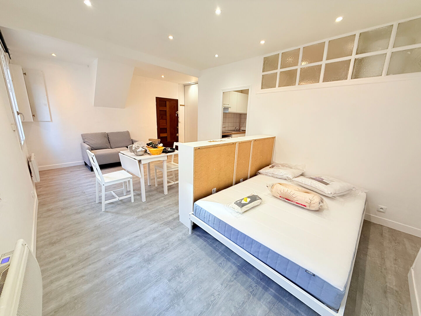 Photo Appartement Versailles  Paroisse 1 pièce (32 m2) image 2/6