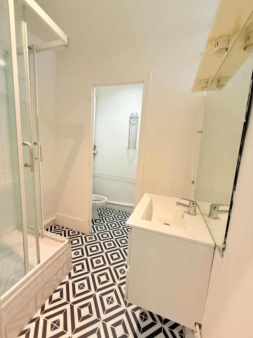 Photo Appartement Versailles  Paroisse 1 pièce (32 m2) image 5/6