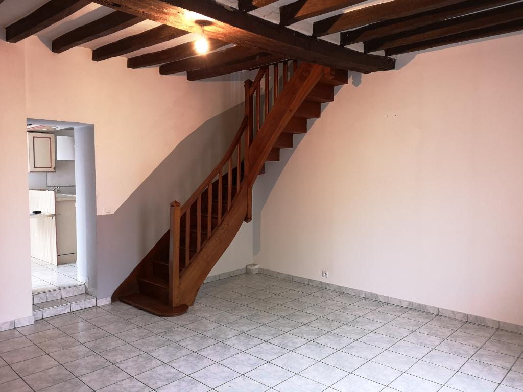 Maison Cosmes 7 pièce(s) 105 m2 Maison Cosmes 7 pièce(s) 105 m2