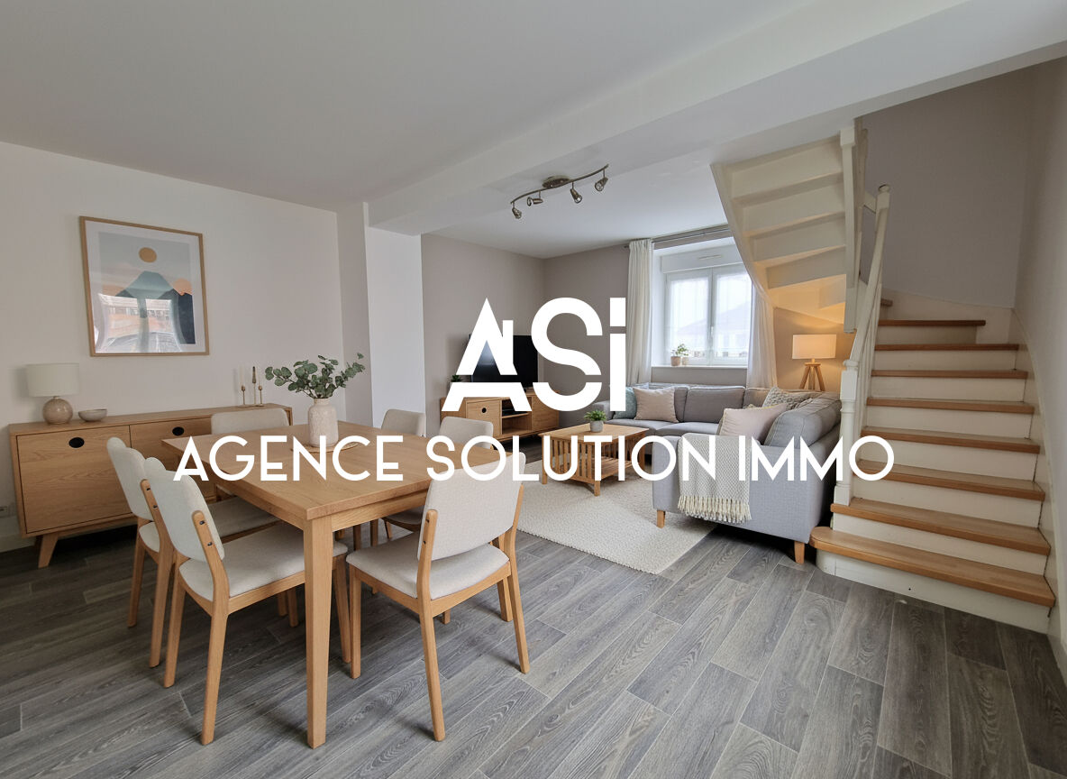 Maison en pierre 5 pièce(s)  de 95m² au sol avec une grande cour de 66 m²