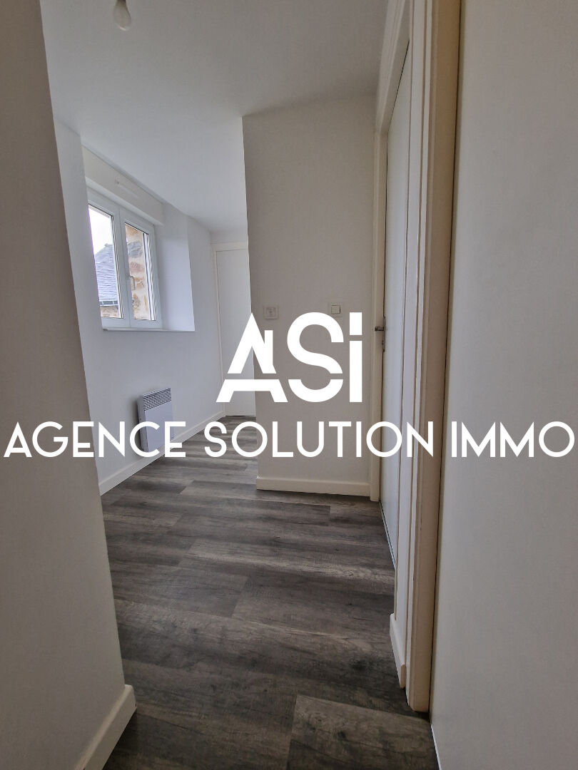 Maison en pierre 5 pièce(s)  de 85m² avec grande cour