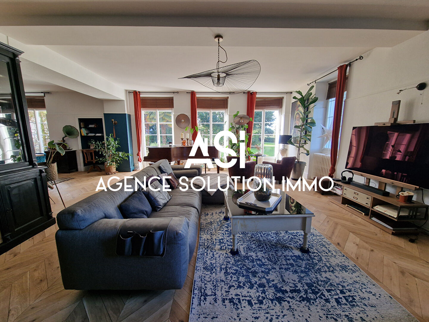 Maison de Caractère  8 pièce(s) 5 chambres - 6 231 m² de Parc