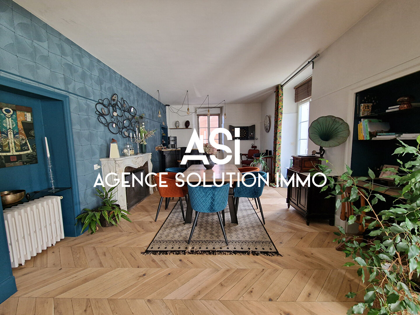 Maison de Caractère  8 pièce(s) 5 chambres - 6 231 m² de Parc