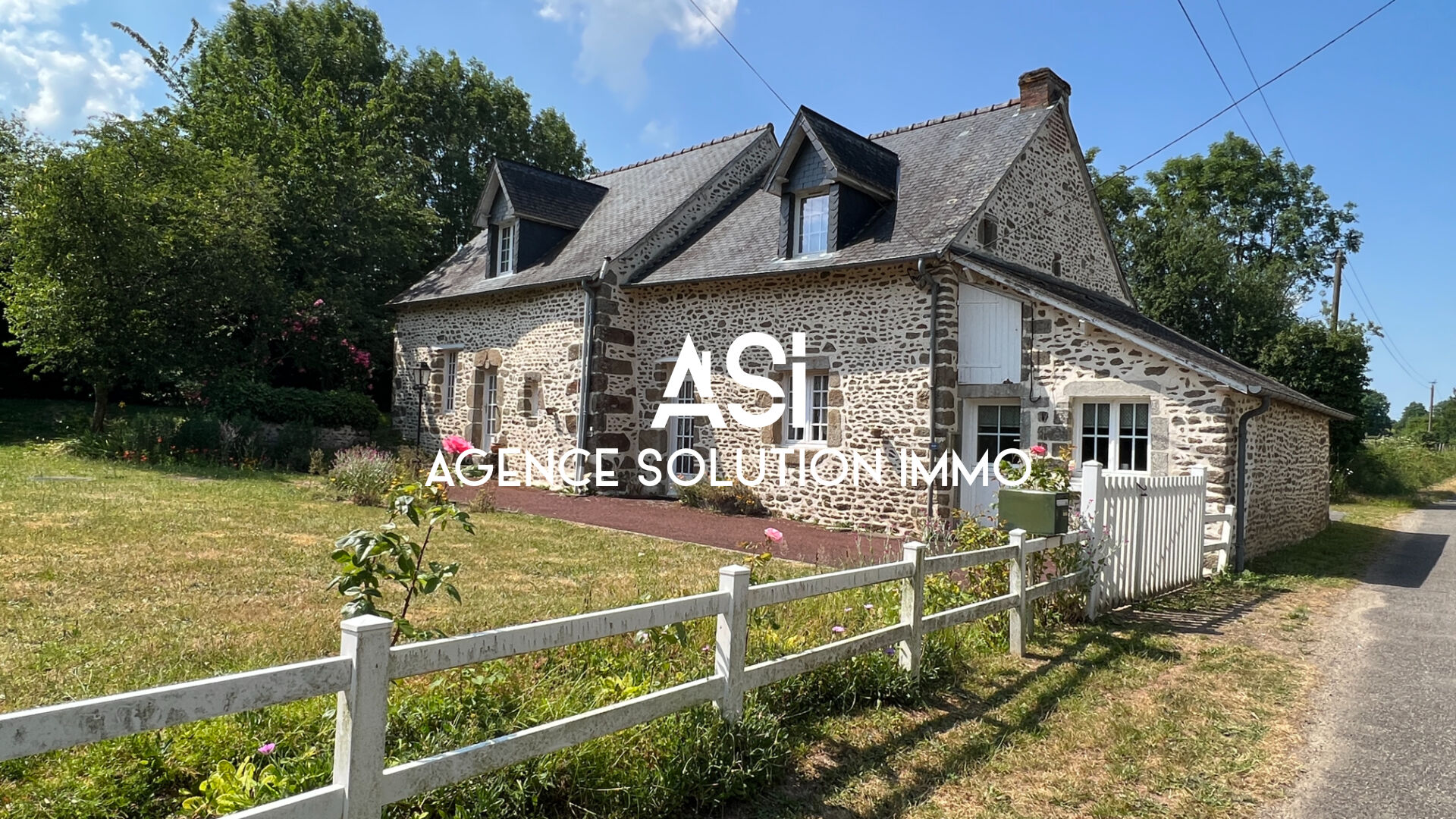 Maison en pierres - 130 m2 - 2 à 3 ch  - Calme et sérénité - 2000 m2 de terrain
