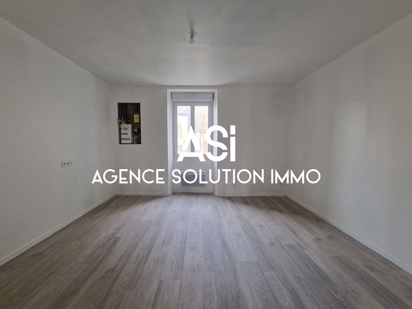 Appartement  3 pièce(s) - 2 chambres - une cave