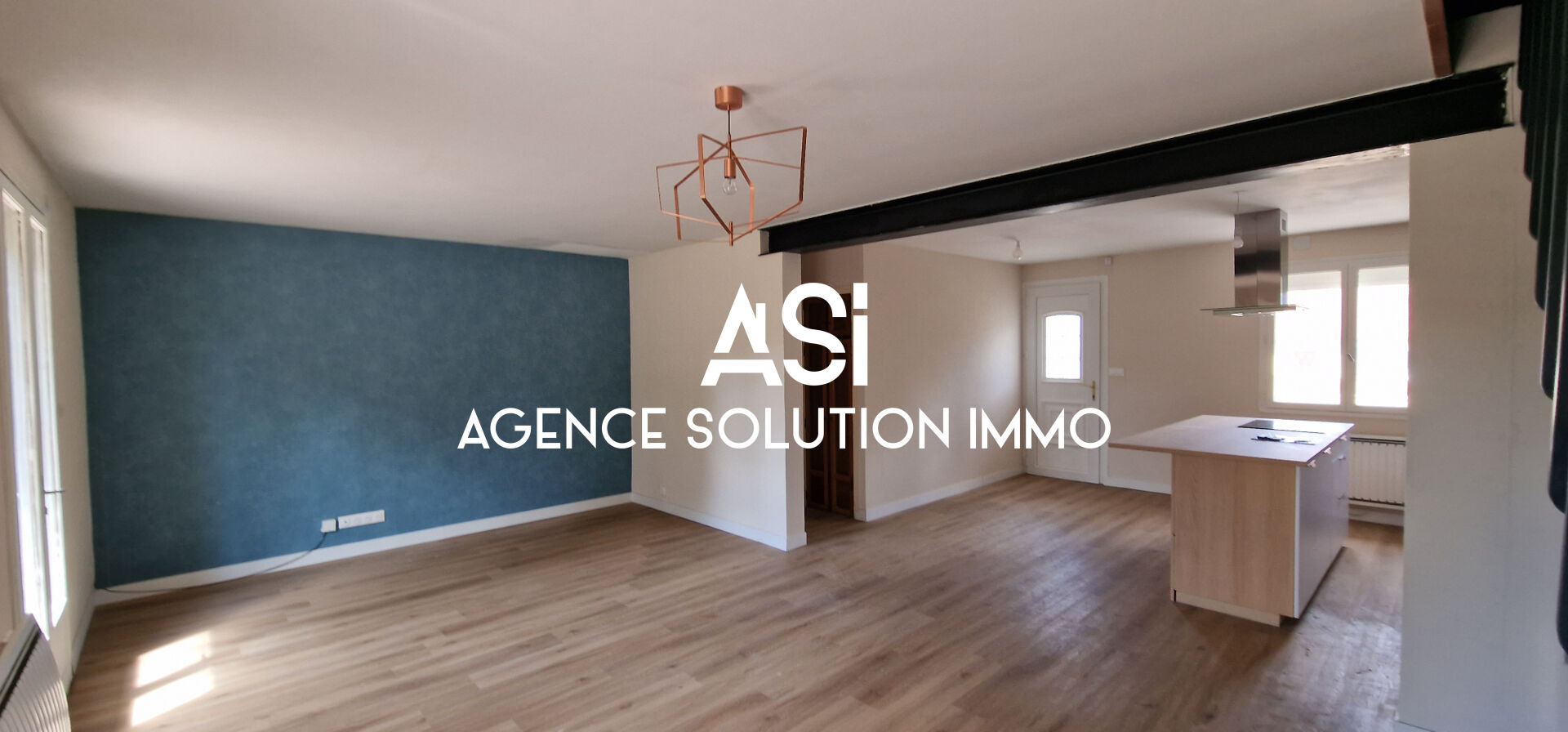 MAISON DE PLAIN PIED AVEC GARAGE ET JARDIN A TORCE VIVIERS EN CHARNIE