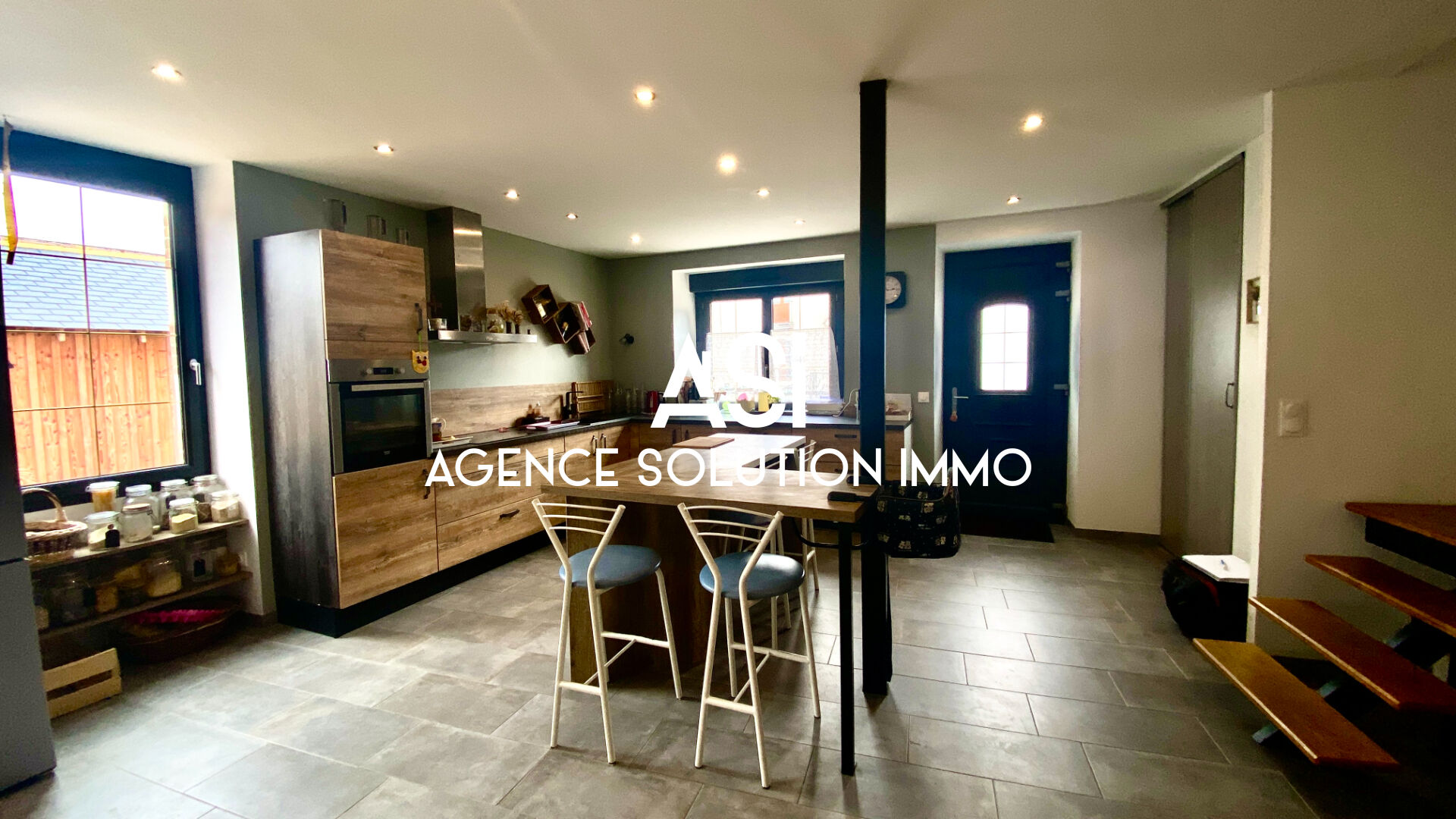 Maison Val-du-maine 5 pièce(s) 3 chambres-141 m²