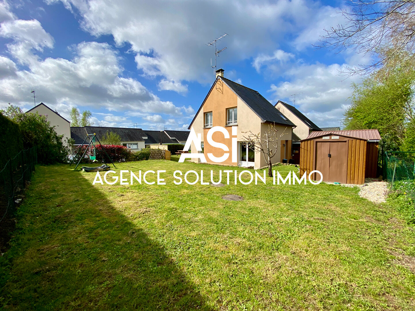 Maison 108 m² 6 pièce(s) avec terrain clos de 467m² environs LASSAY LES CHATEAUX