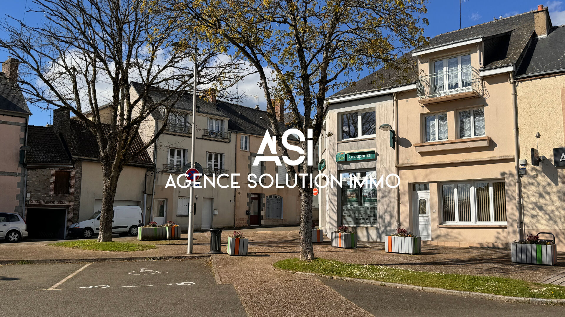 Maison de ville 6p 4ch  128 m2 -  Garage 26 m2 et jardin  90m2 -